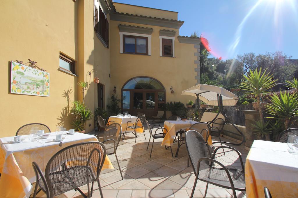 Agriturismo Antico Casale Colli Di San Pietro Piano di Sorrento Exterior photo